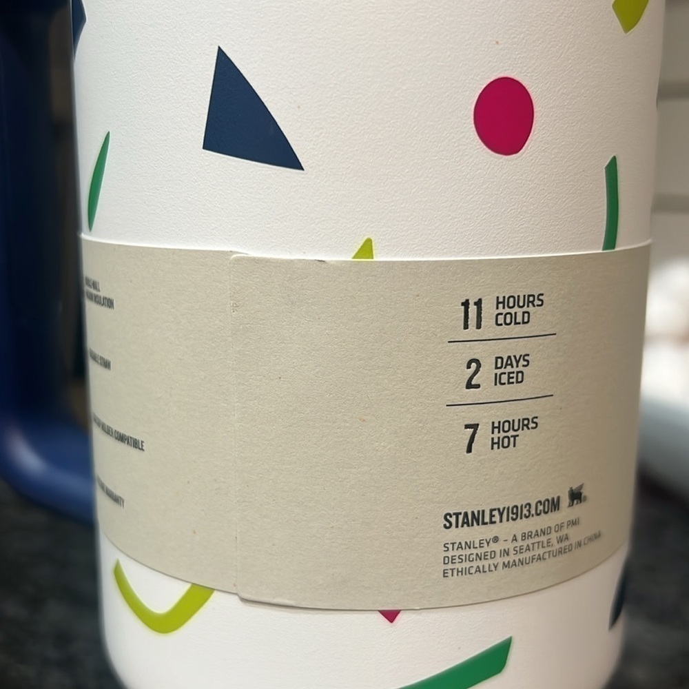 🆕StanleyThe FlowState Quencher H2.0 Tumbler 40 oz::Super Fun '80s Pattern:: - Picture 4 of 6